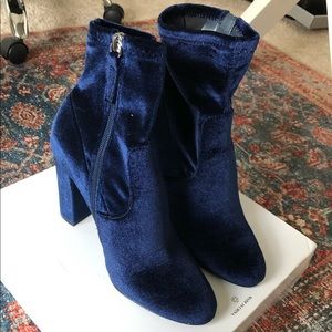 Blue Steve Velvet Style Madden Boots